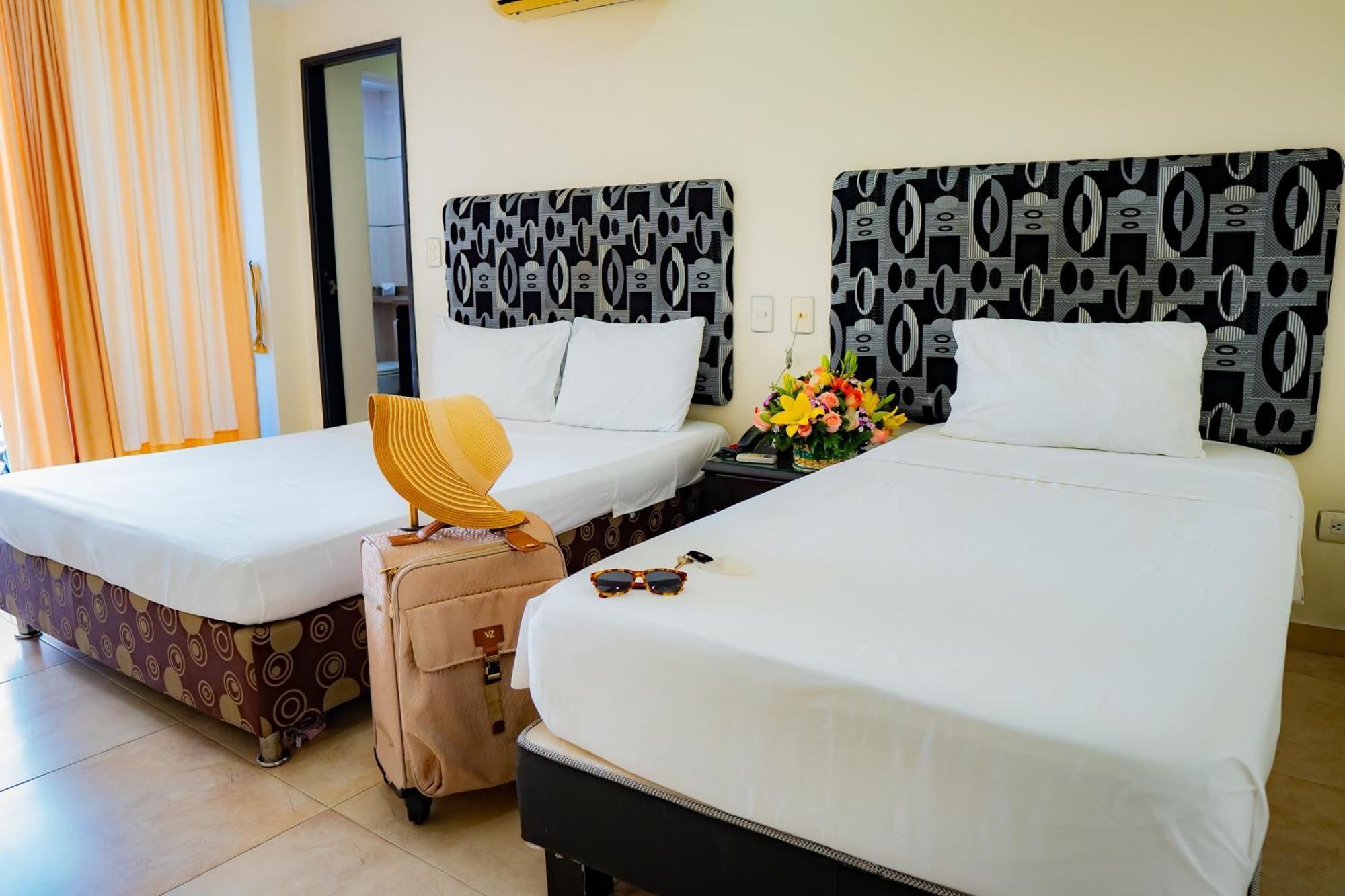 Kalina Hotel Жирардо Екстер'єр фото