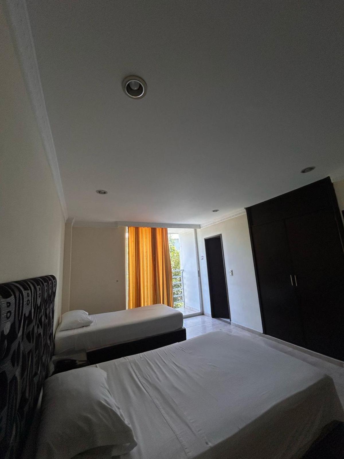 Kalina Hotel Жирардо Екстер'єр фото